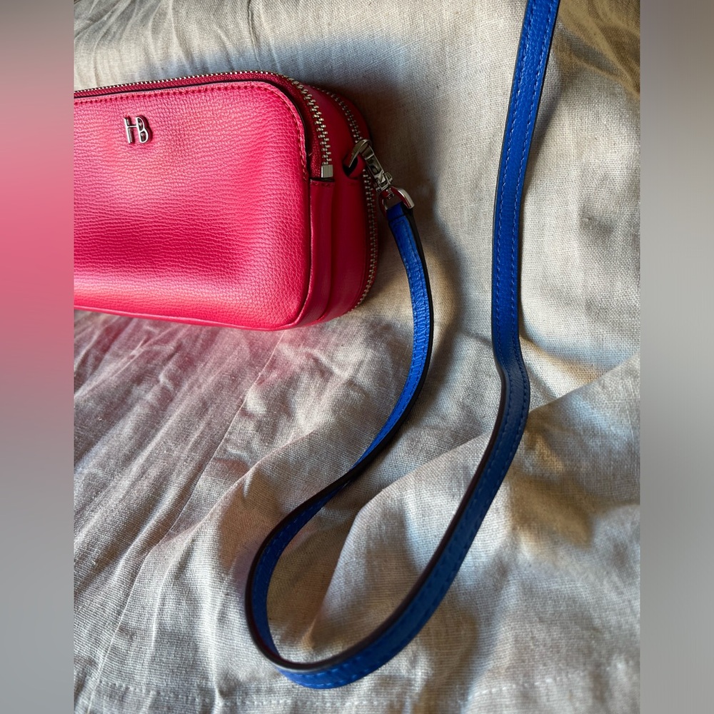 HENRI BENDEL pink crossbody/wristlet wallet bag with detachable blue strap!! - Picture 5 of 15